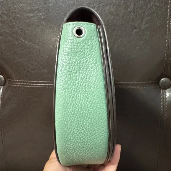 Coach Ellen crossbody in washed green pebbled leather - Picture 7 of 16